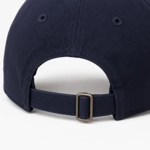 Tri-glide buckle closure for custom hats